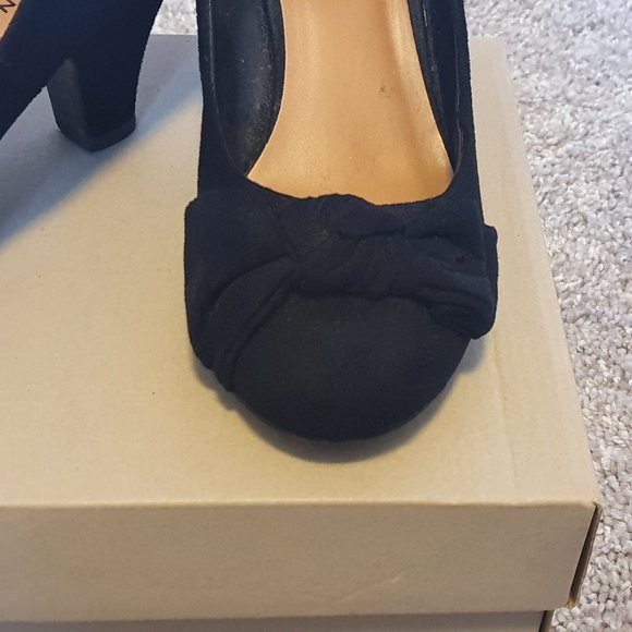 Call It Spring - kitten heels - size 7 - Picture 2 of 2